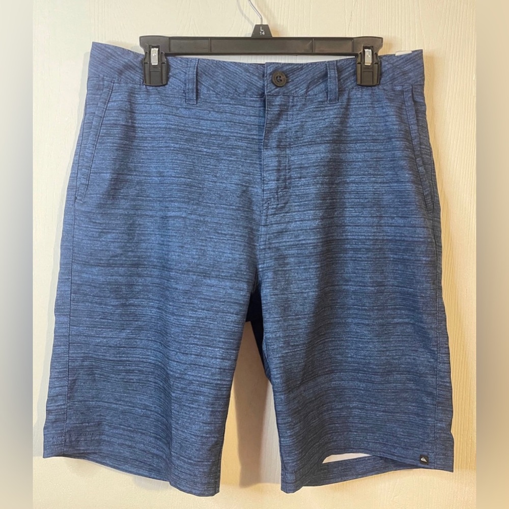 Men’s quicksilver shorts size 32 blue water friendly